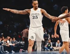 包含独行侠复出首战，爵士状态火爆，威金斯成为焦点！的词条