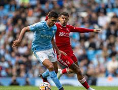 关于利物浦中场伤缺，球队整体实力受影响的信息